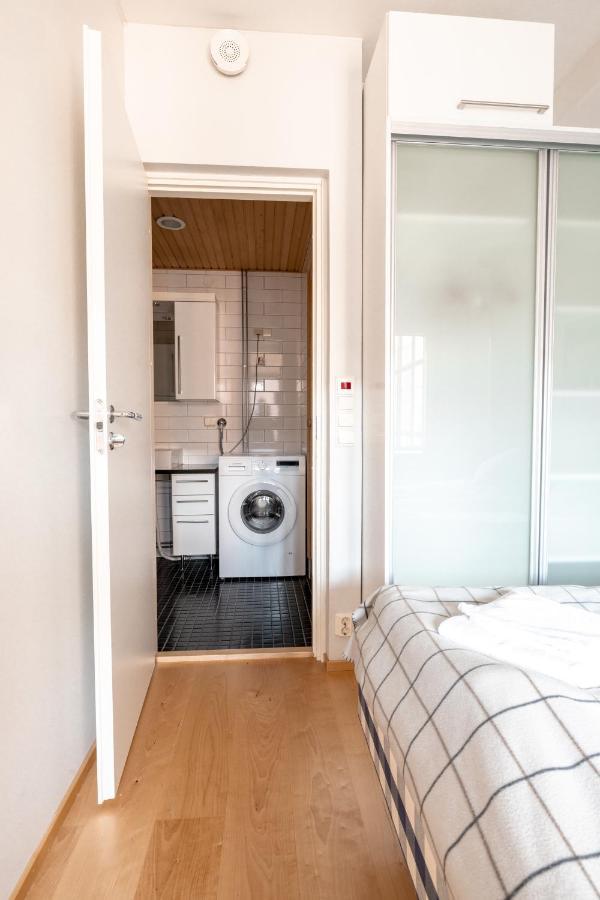 2Ndhomes Stylish 1Br Home With Balcony And Sauna In Kamppi Center Хельсинки Экстерьер фото